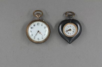 Deux montres de col l'une en argent 800°/°°...