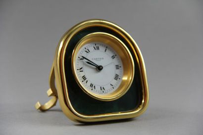 CARTIER Paris
Pendulette réveil en métal...