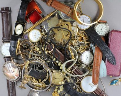 *Lot de bijoux fantaisies