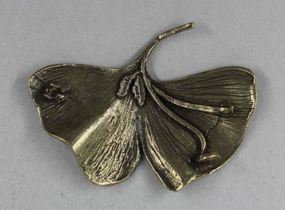 RENATA Paris
Broche feuille de ginkgo en...