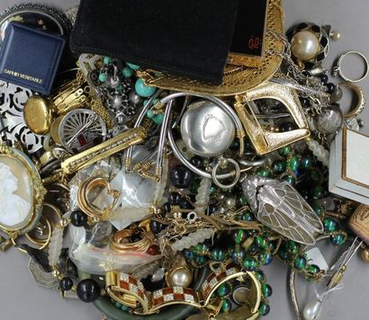 Lot de bijoux fantaisies
