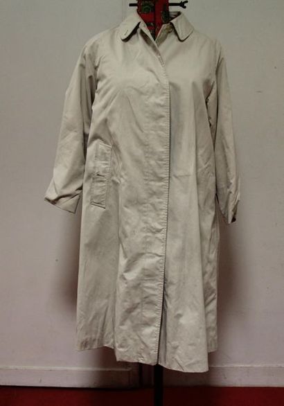 BURBERRY's
Trench d'homme en toile beige,...