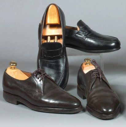 John LOBB, J.M.WESTON
Lot de deux paires...