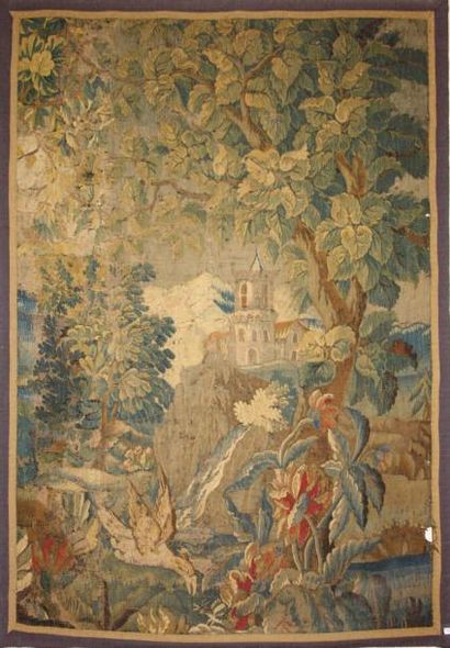 Fragment de tapisserie dite verdure à décor...