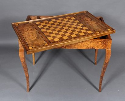 Tric-trac game table made of veneer wood...