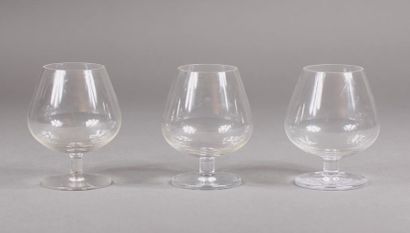 SAINT LOUIS
Eight crystal cognac glasses