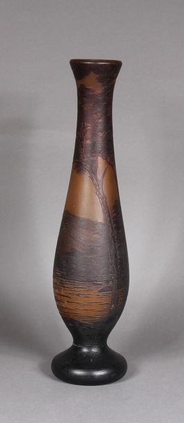 Richard BURGSTHAL (1884-1944) Soliflore
vase...