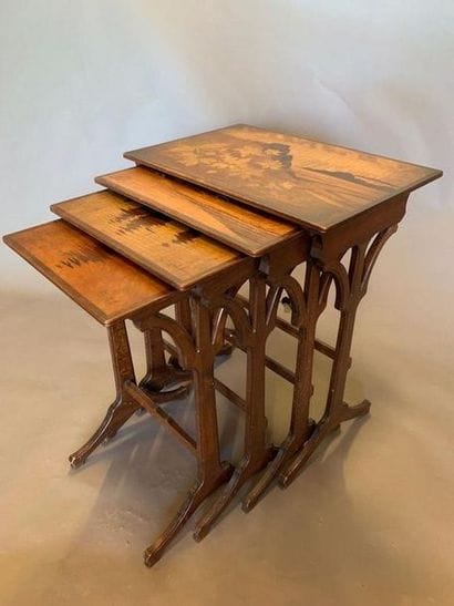 Emile GALLE (1846-1904)
Suite de quatre tables...
