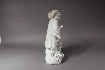 *Groupe en blanc de Chine, représentant les...