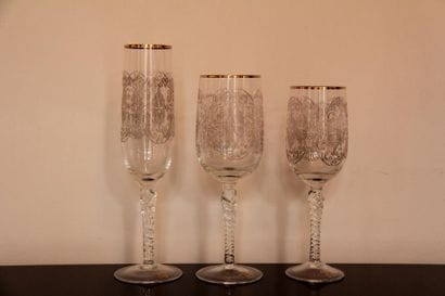 MURANO
Service de verre sur pied torsadé...