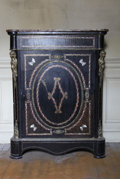 Meuble à hauteur d'appui en placage d et...