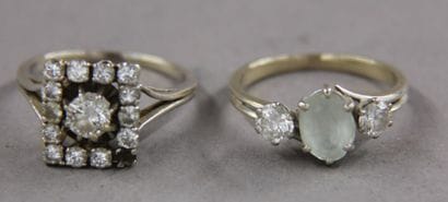 Square ring in 18k white gold decorated in...
