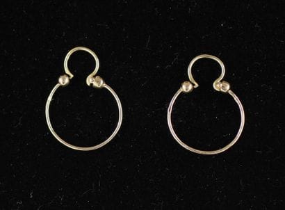 Pair of 18k yellow gold sleepers, weight:...