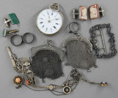 Set in silver 800°/°° and 925°/°°:
- Pocket...