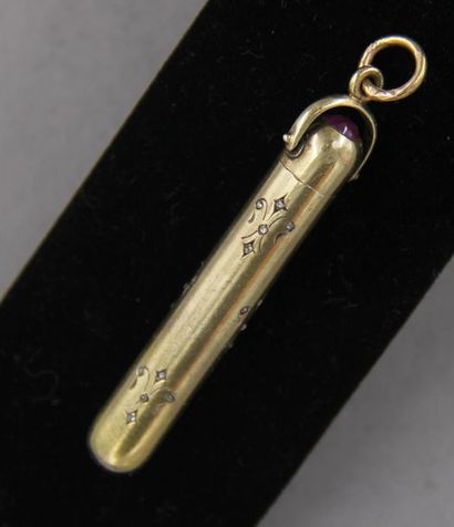 Mechanical pencil in 9k yellow gold, white...