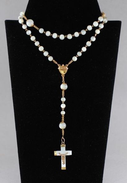 Chapelet en nacre et en or jaune 18k, pds...