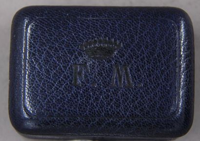 Paire de boucles d'oreilles, en or jaune...