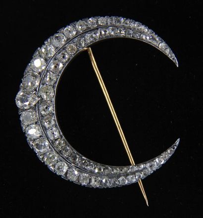Broche en or jaune 750 millièmes et argent...