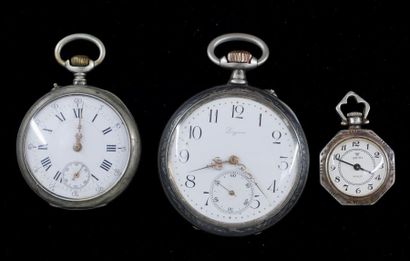 *LONGINES
Chronographe en argent 875°/°°...