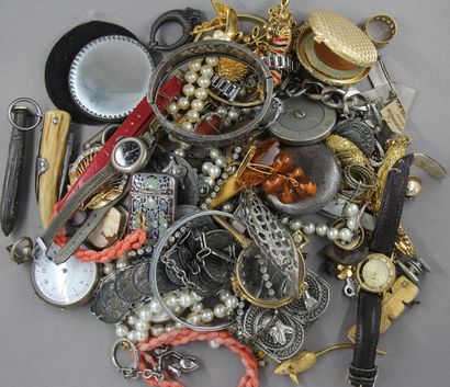 Lot de bijoux fantaisies