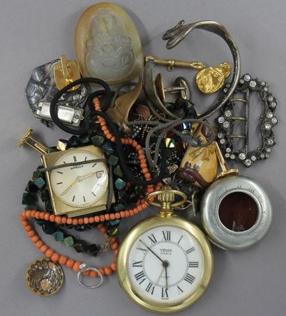 Lot de bijoux fantaisies