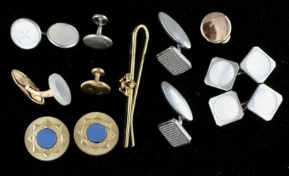 Lot de boutons de manchette, boutons de plastrons...