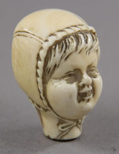 Pommeau d'ombrelle en ivoire sculptée en...