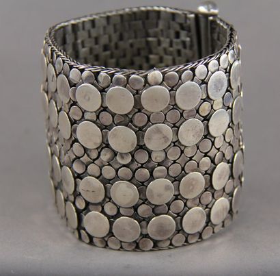 Bracelet large à maillons articulés de pastilles...
