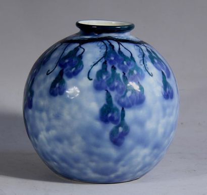 *Camille THARAUD (1878-1956
Vase globulaire...