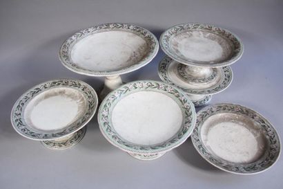*Six présentoirs de table de tailles différentes...