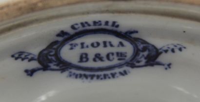 *CREIL MONTEREAU
Partie de service de table...