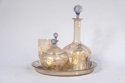 BACCARAT
*Verre d'eau en verre transparent...