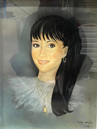 TALY-BRICE (1945-)
Portrait de jeune femme
Pastel...