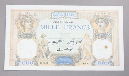 Deux billets de 500 FF Rose et bleu (accidents)...