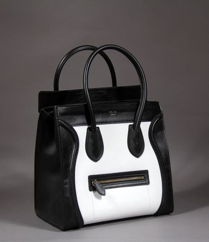 CELINE Paris

Sac modèle Luggage en veau...
