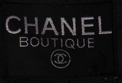 CHANEL Boutique

Manteau long en lainage...