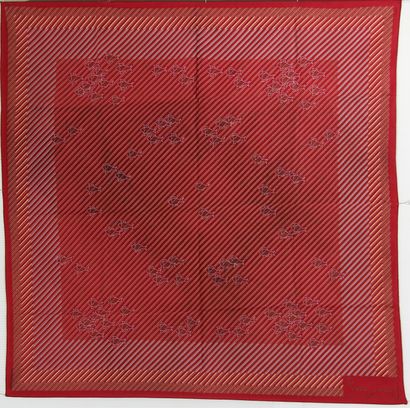 Pierre CARDIN

Trois pochettes en soie ,...