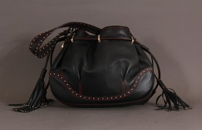 LANCEL

Sac cabas modèle les Lionnes la Coquine...