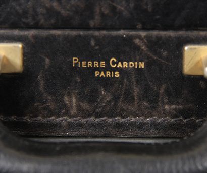 Pierre CARDIN

Attaché-case en cuir noir,...