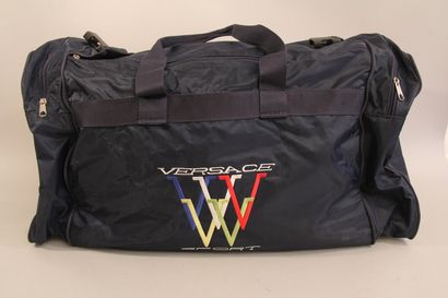 VERSACE Sport

Sac de sport en nylon bleu...