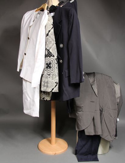 Création Pierre CARDIN, Pierre CARDIN

Lot...