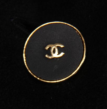 CHANEL Boutique

Manteau long en lainage...