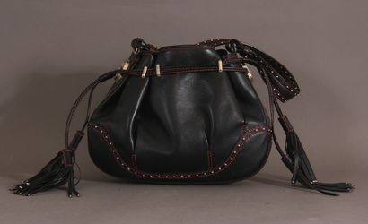 LANCEL

Sac cabas modèle les Lionnes la Coquine...