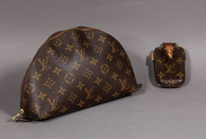 LOUIS VUITTON

Ensemble en toile monogram...