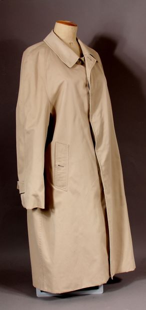 BURBERRY's

Trench d'homme en toile beige,...