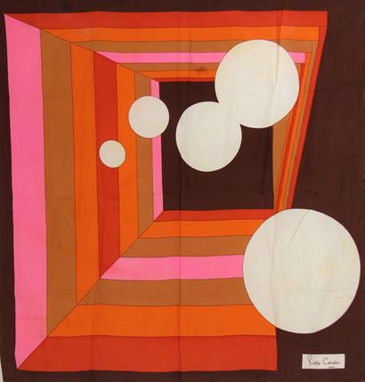 Pierre CARDIN

Quatre carrés en soie polychromes,...