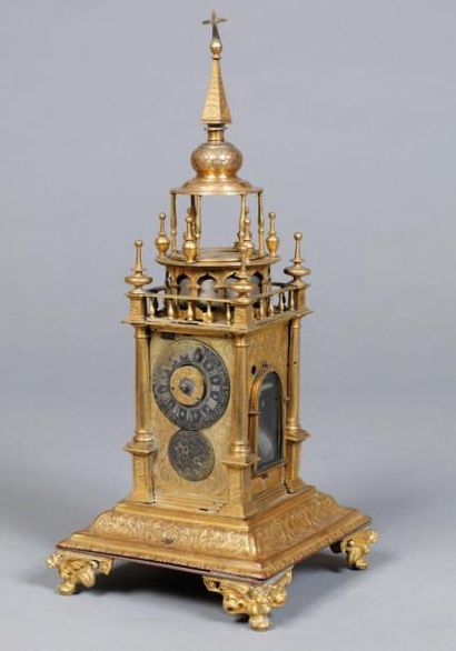 Horloge de table début 17ème en forme de...