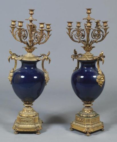 Paire d'importants candélabre à six lumières,...