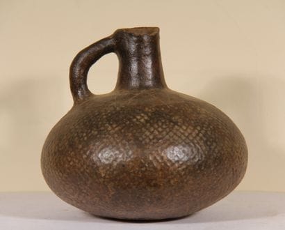 Globular vase

Pre-Hispanic culture

Per...