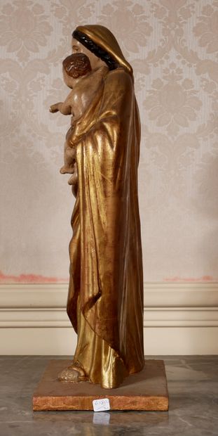 Polychrome and gilded wood sculpture representing...